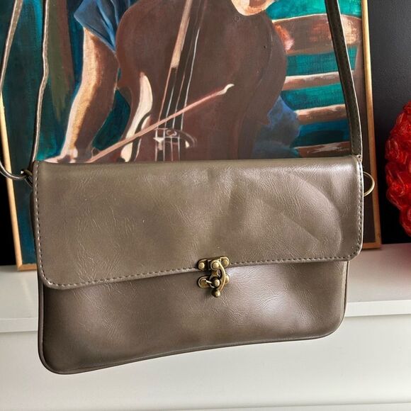 Tan Crossbody Bag with Gold Hardware and Adjustable Strap - Picture 1 of 15